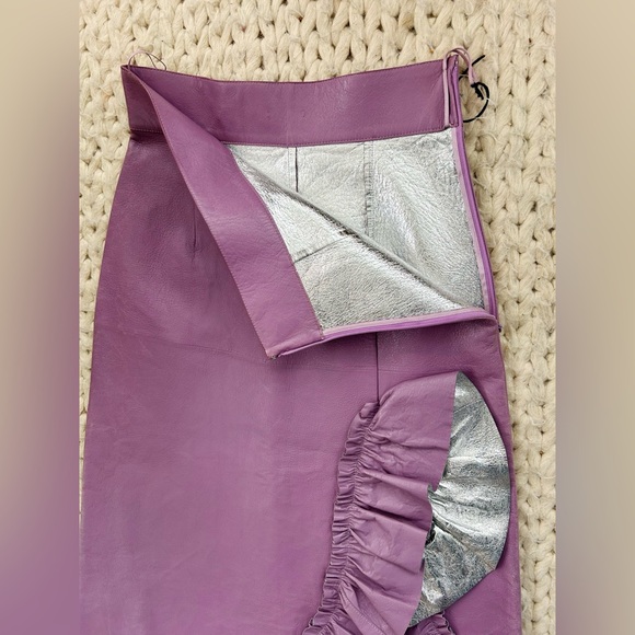 NEW Miu Miu Lavender Leather Midi Skirt with Silver Ruffle - Picture 5 of 16